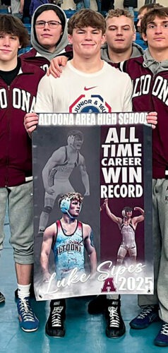 Sipes sets new mark at AAHS